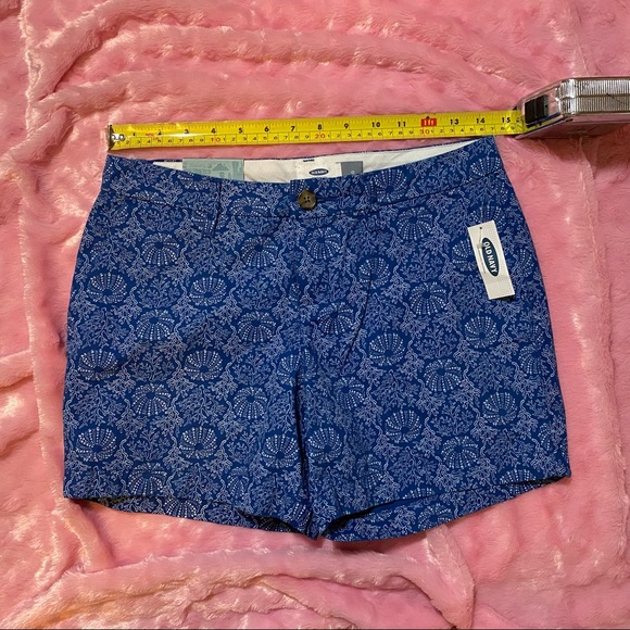 Old Navy Short Shorts - Picture 9 of 11